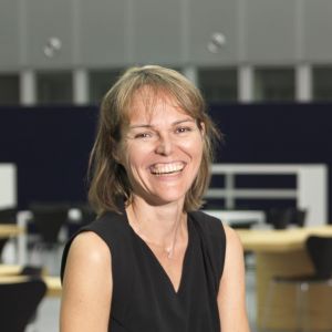 Stal-Le Cardinal, Julie