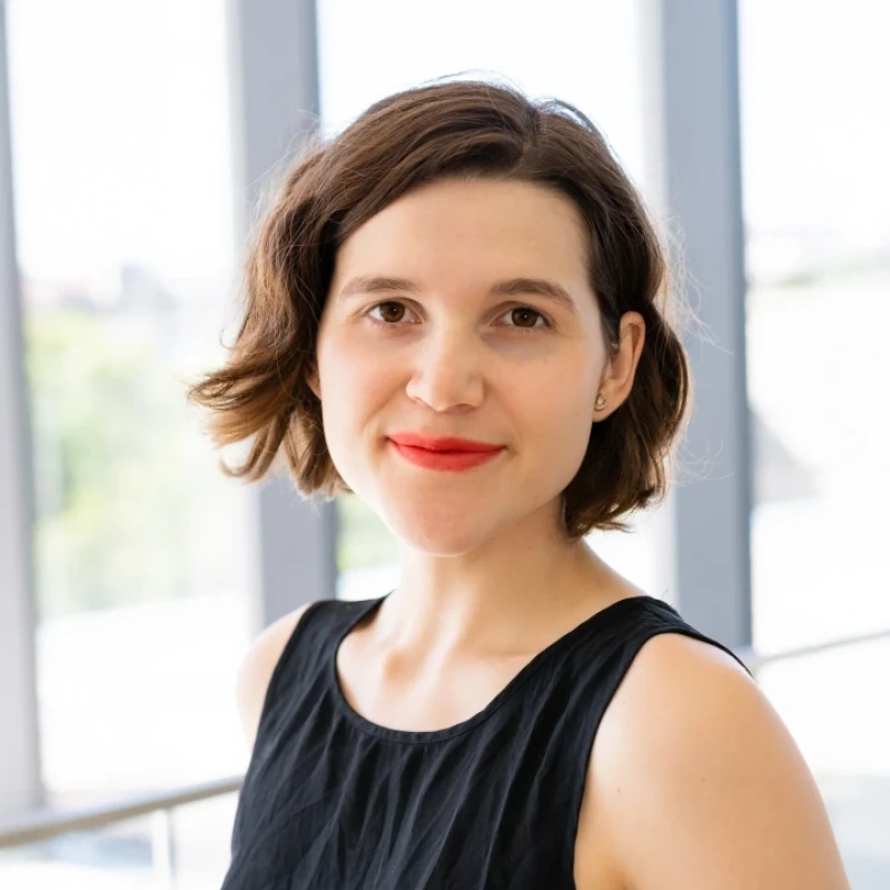 Kouvaras Ostrowski, Anastasia